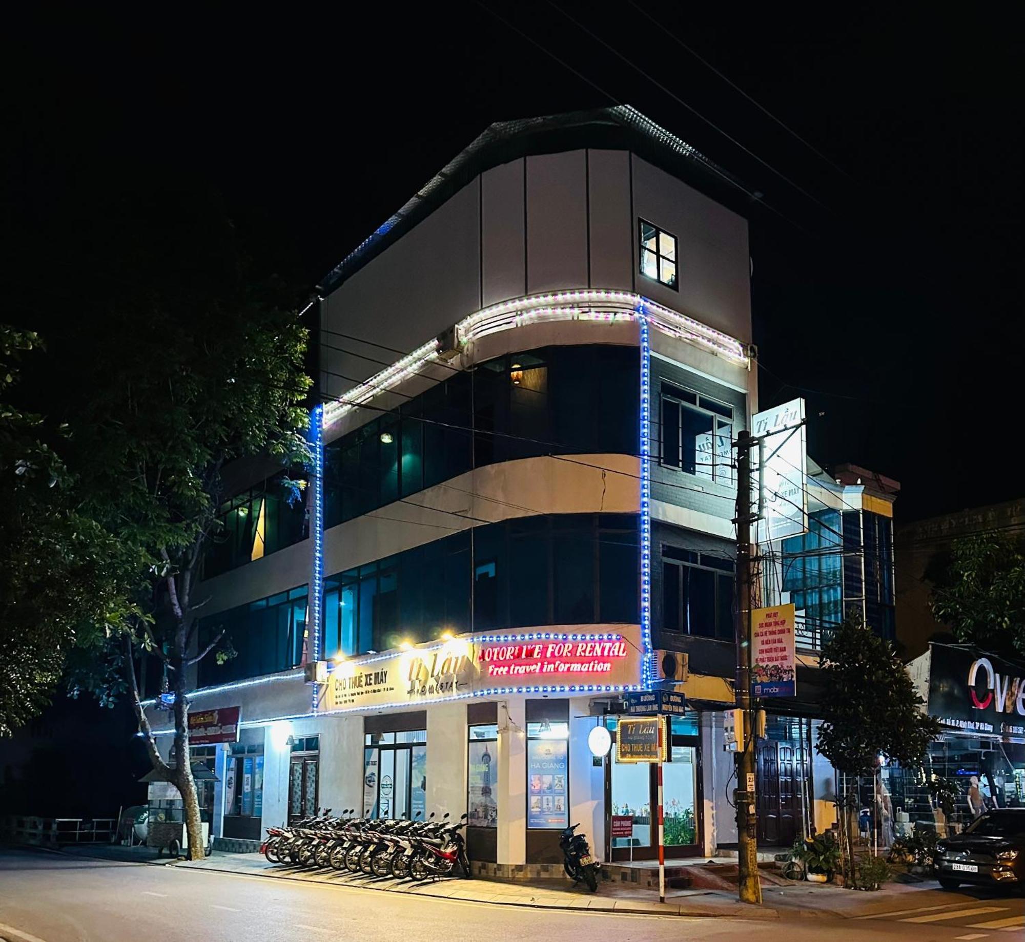 하 기앙 Tl Adventure Tour & Motorbike 아파트 호텔 외부 사진